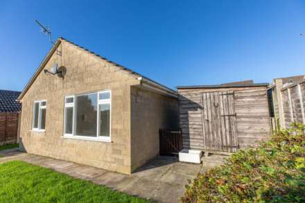 Shepherds Close, Uplands, Image 17