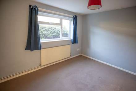 Shepherds Close, Uplands, Image 6