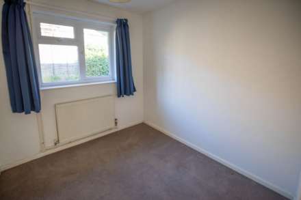 Shepherds Close, Uplands, Image 8