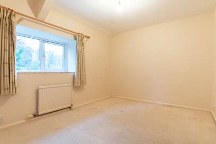 Calfway Lane, Bisley, Image 12