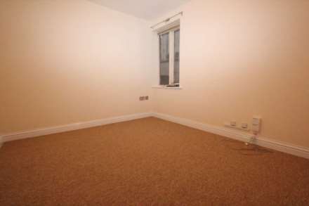 Russell House, Stroud, Image 4