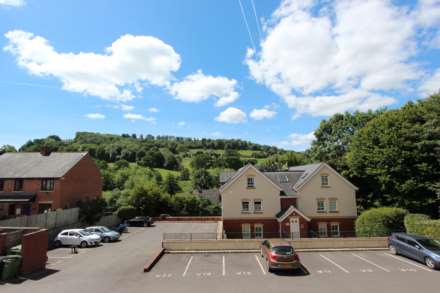 Wilminton Terrace, Stroud, Image 7