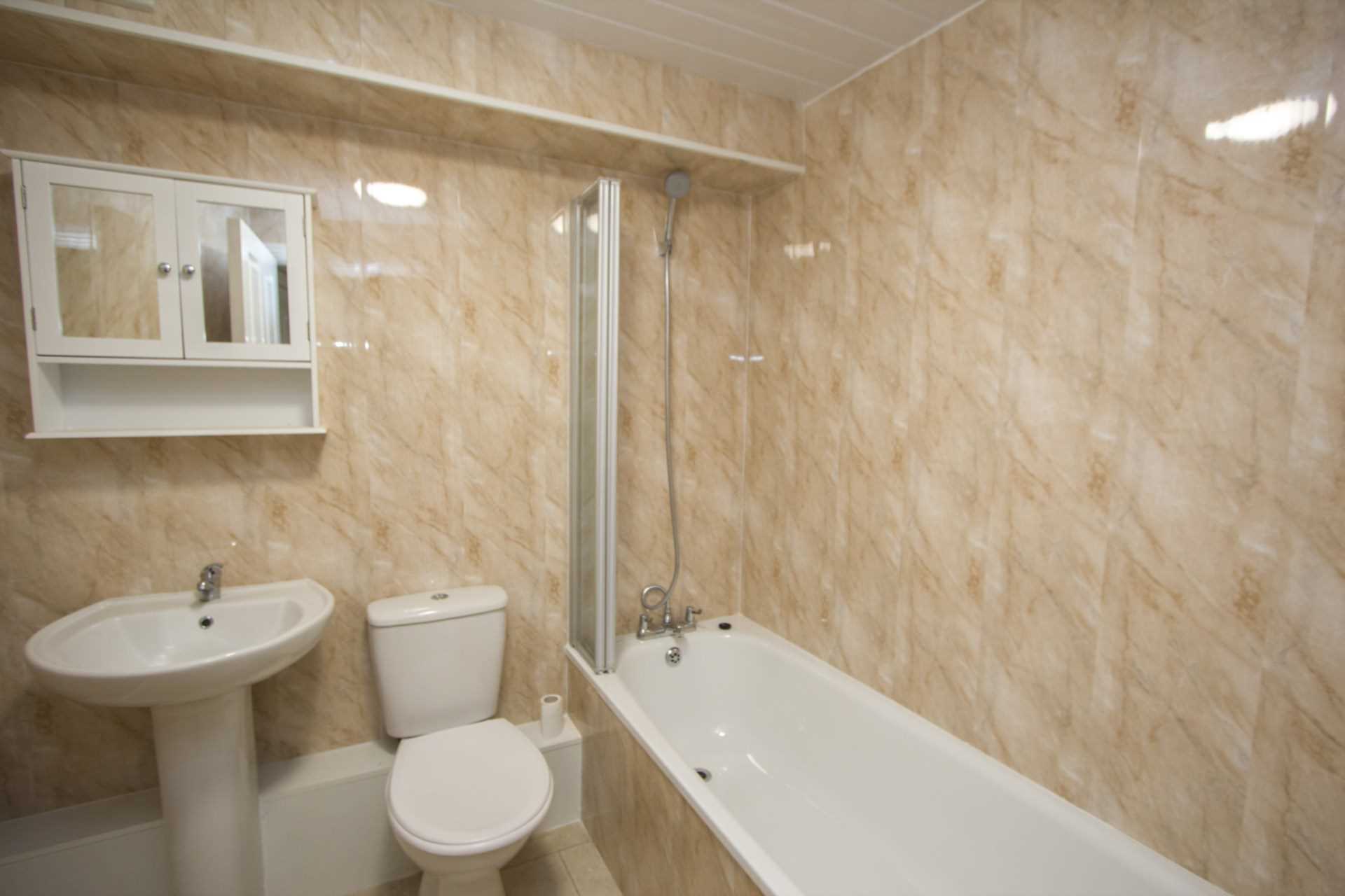 Russell House, Stroud, Image 6