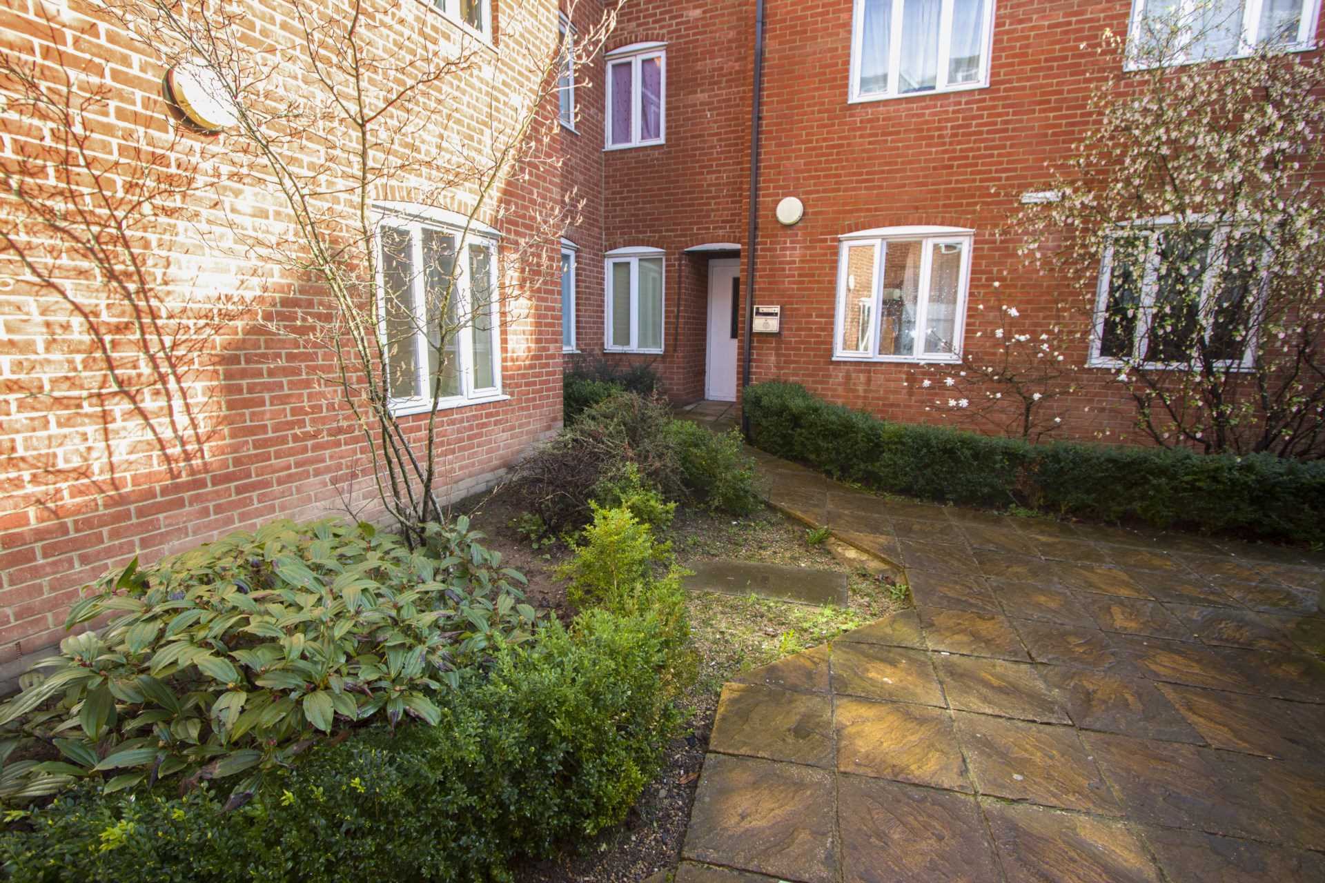 Russell House, Stroud, Image 7