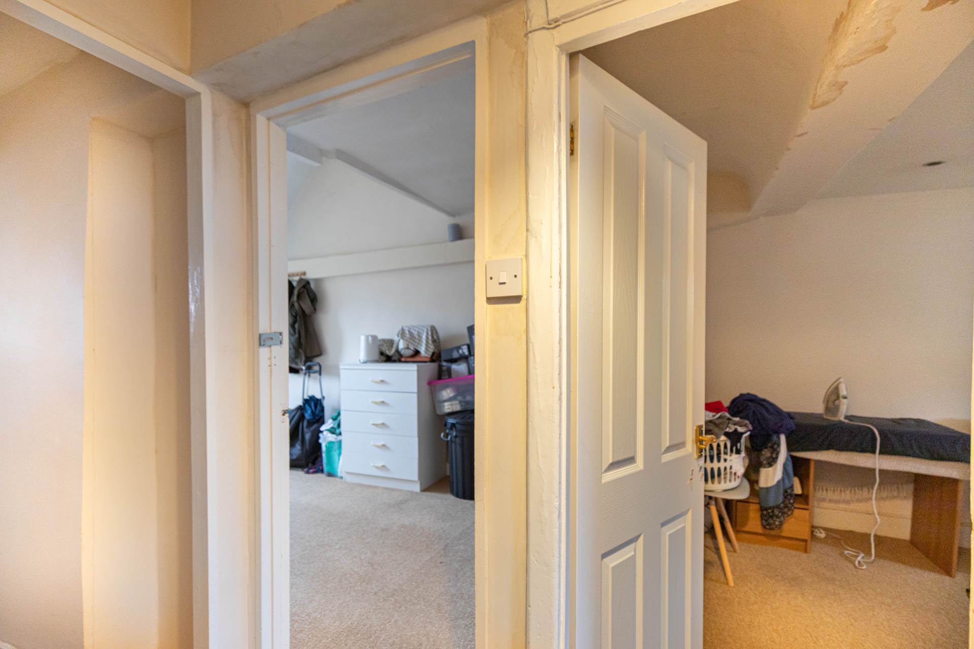 Mixed use Commercial unit & 2 x Self contained two bedroom flats, High Street, Stroud, Image 17