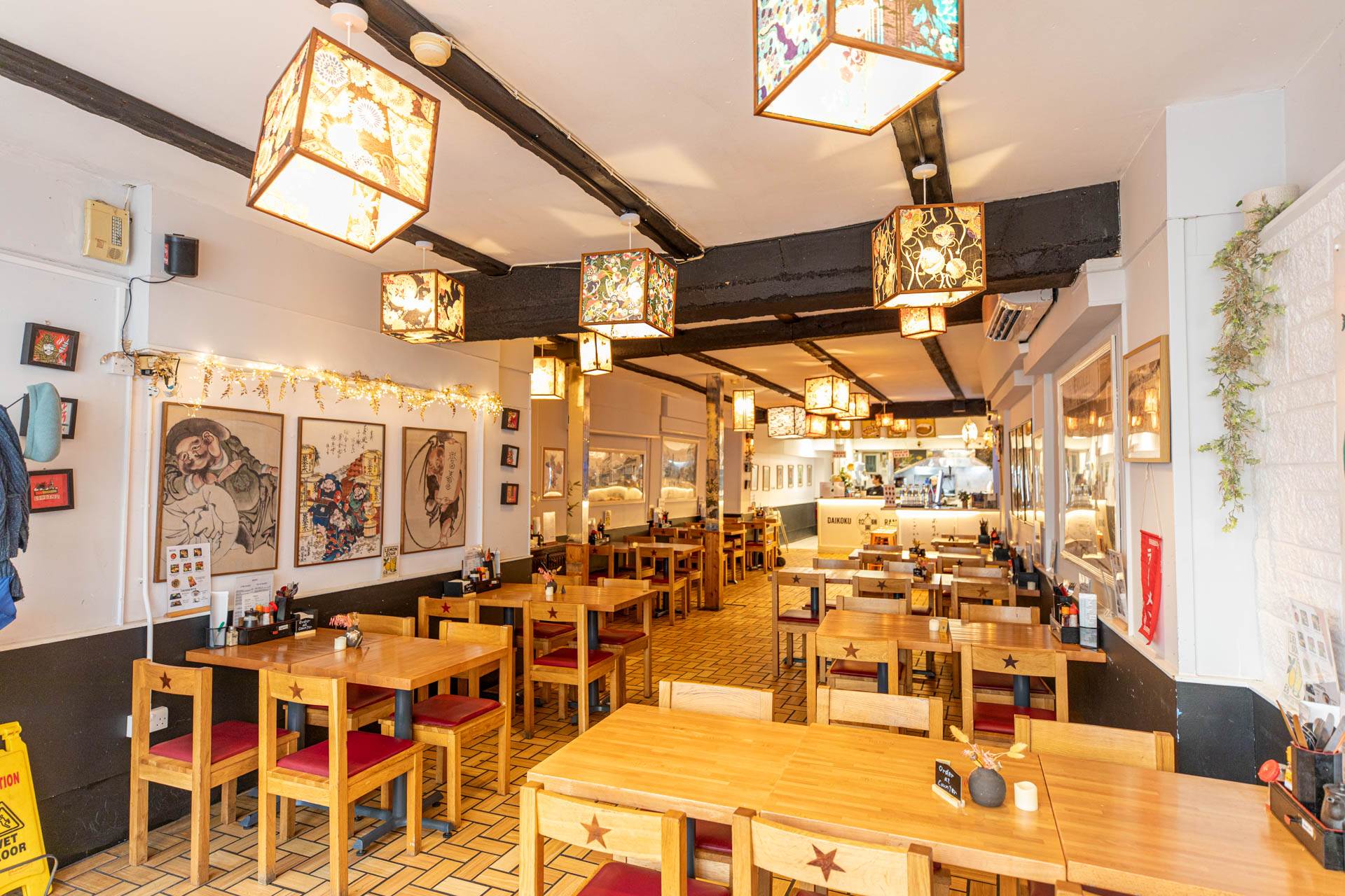 Mixed use Commercial unit & 2 x Self contained two bedroom flats, High Street, Stroud, Image 5