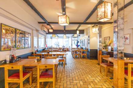 Mixed use Commercial unit & 2 x Self contained two bedroom flats, High Street, Stroud, Image 2