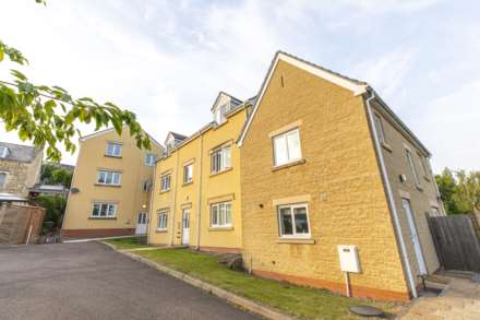 2 Bedroom Apartment, Hilly Orchard, Cainscross
