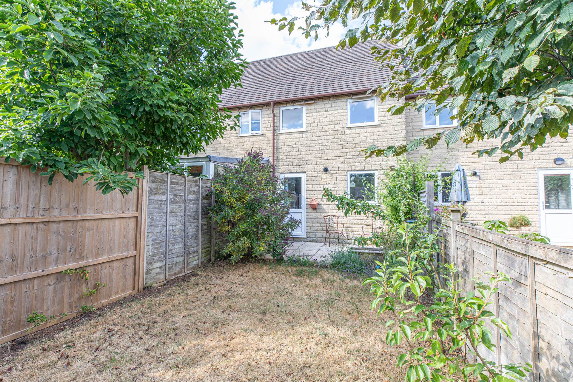 Freame Close, Bussage, Image 12