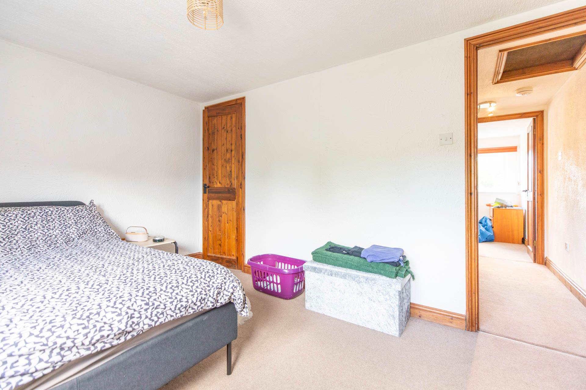 Freame Close, Bussage, Image 8