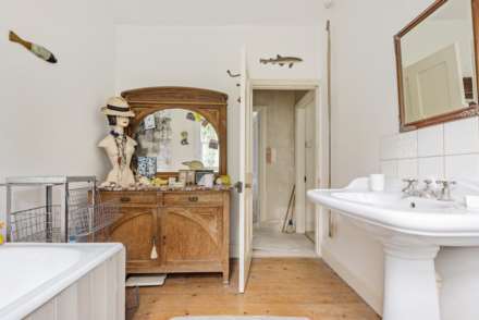 Victoria Road, Brimscombe, Image 15