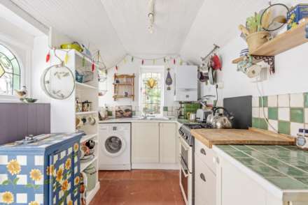 Victoria Road, Brimscombe, Image 4