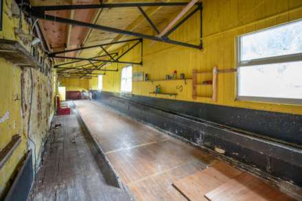 (Residential) London Road, Thrupp, Image 10