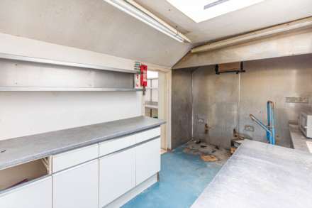 (Residential) London Road, Thrupp, Image 13