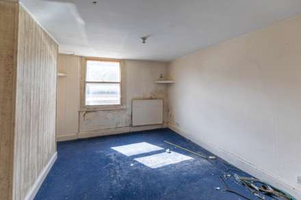 (Residential) London Road, Thrupp, Image 16