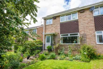 3 Bedroom Semi-Detached, The Stirrup, Cashes Green, Stroud