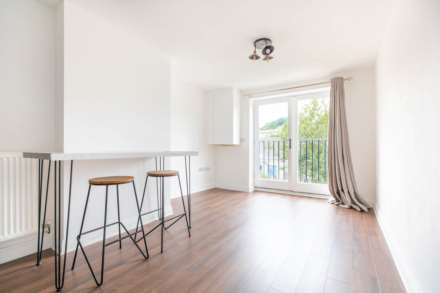 Palazzo Amalfi, Market Street, Nailsworth, Image 3