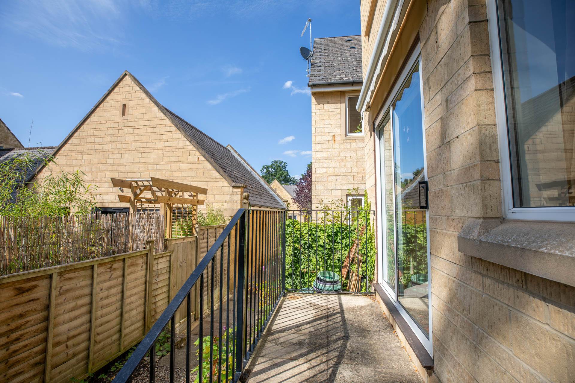 West Grange Court, Lovedays Mead, Stroud., Image 12