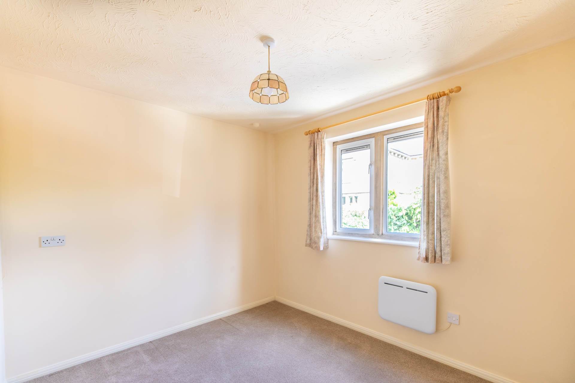 West Grange Court, Lovedays Mead, Stroud., Image 8