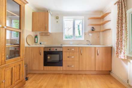 Bath Road, Woodchester, Image 4