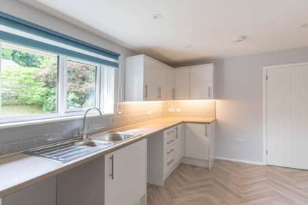 Peghouse Rise, Stroud, Image 9