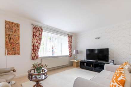 Rosedale Avenue, Stonehouse, Image 4