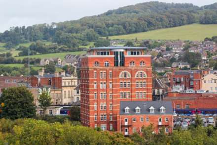 Hill Paul, Cheapside, Stroud, Image 1