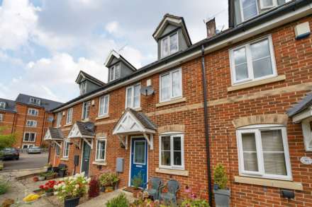 Little Mill Court, Stroud, Image 1
