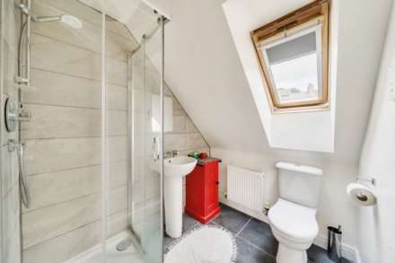 Little Mill Court, Stroud, Image 12