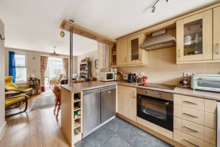 Little Mill Court, Stroud, Image 4