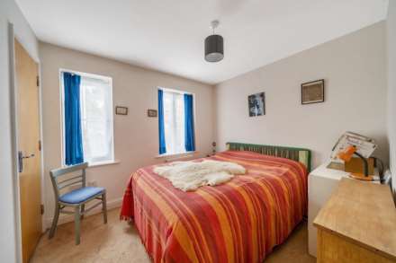Little Mill Court, Stroud, Image 7