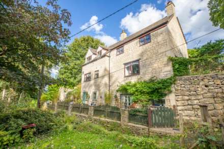 3 Bedroom Detached, Bath Road, Nailsworth