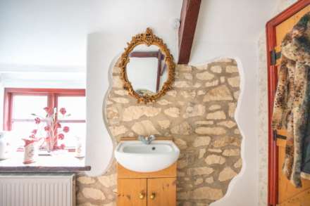 Bath Road, Nailsworth, Image 13