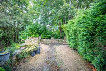 Bath Road, Nailsworth, Image 22