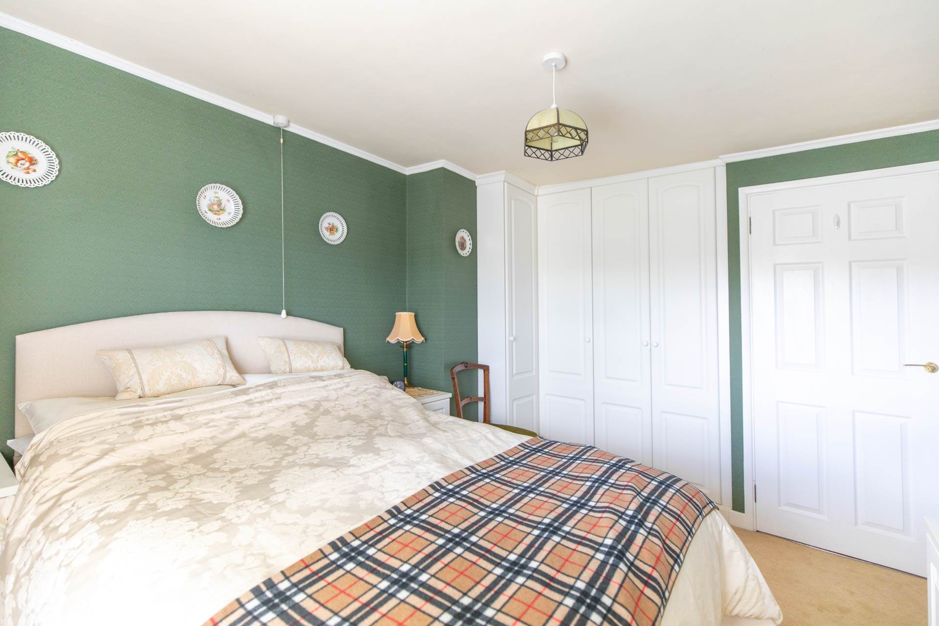 Summer Close, Stroud, Image 11