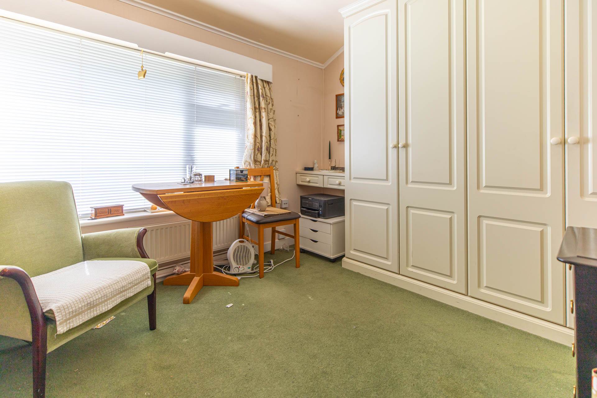 Summer Close, Stroud, Image 14