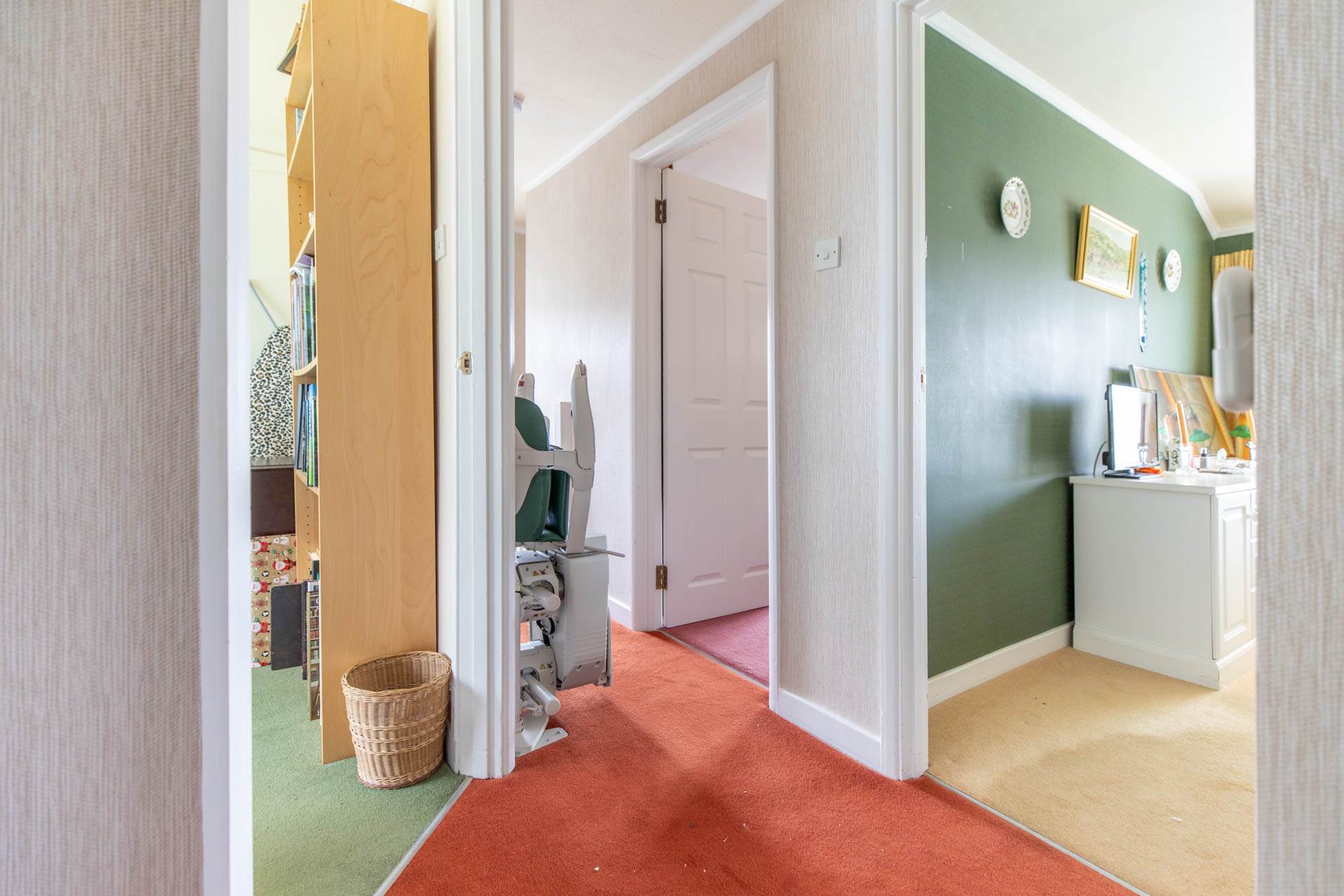 Summer Close, Stroud, Image 9