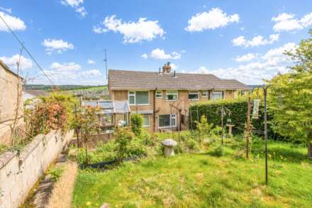 Summer Close, Stroud, Image 19