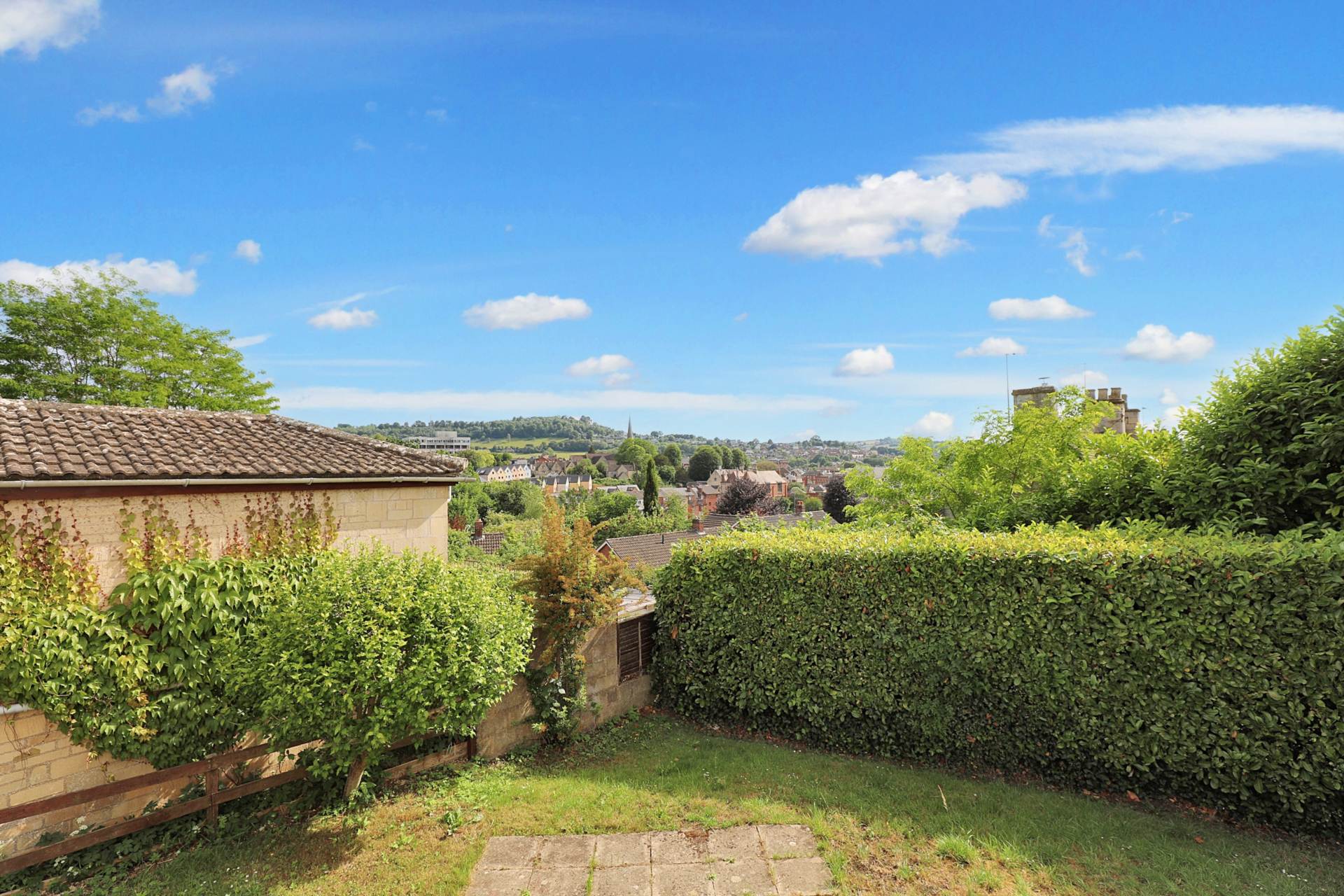 Birches Close, Stroud, Image 17