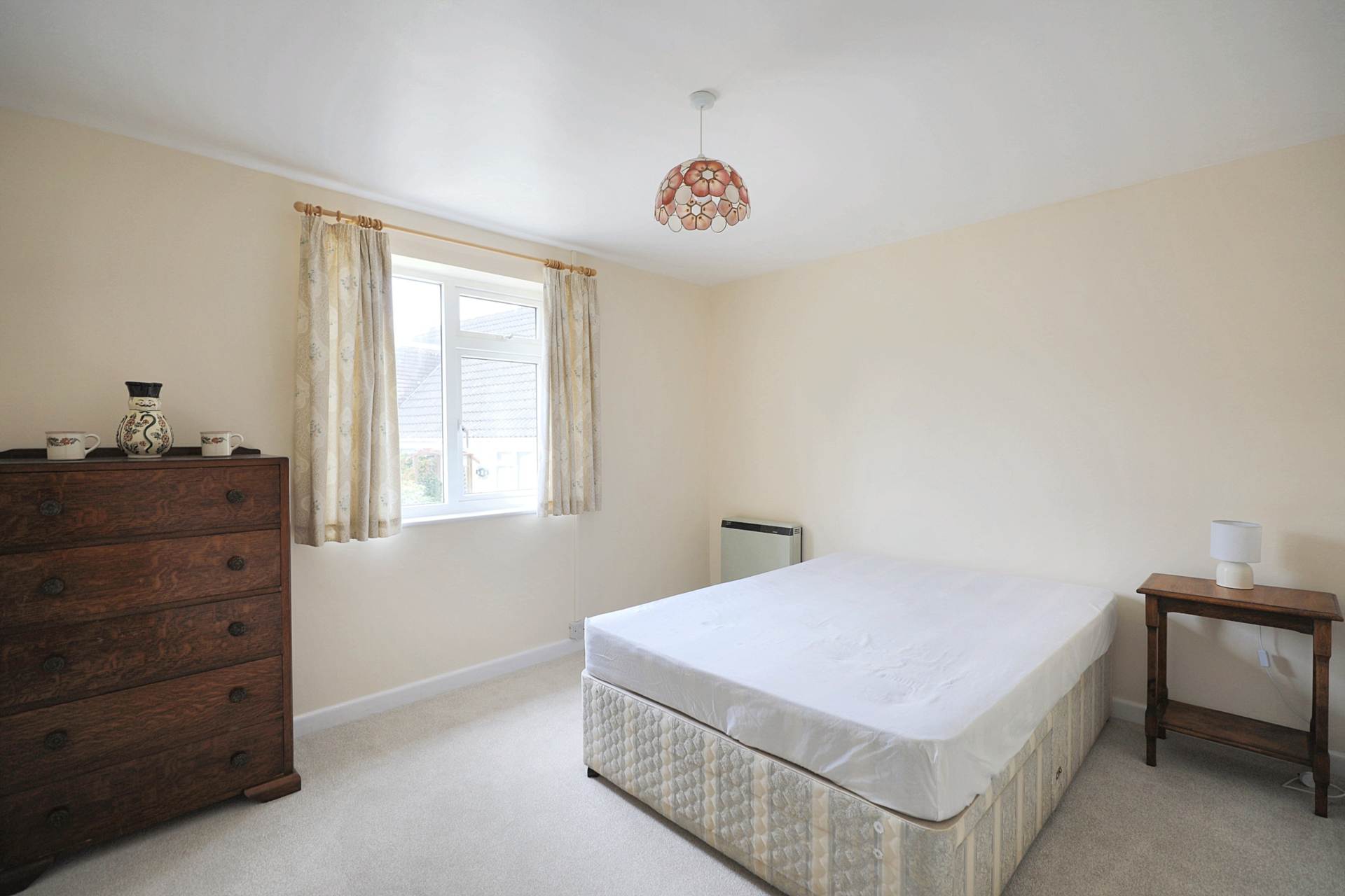 Birches Close, Stroud, Image 8