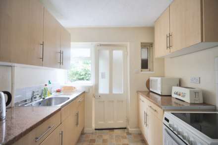 Birches Close, Stroud, Image 5