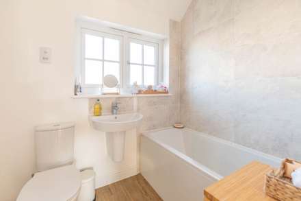 Great Oldbury Drive, Great Oldbury, Stonehouse, Image 19