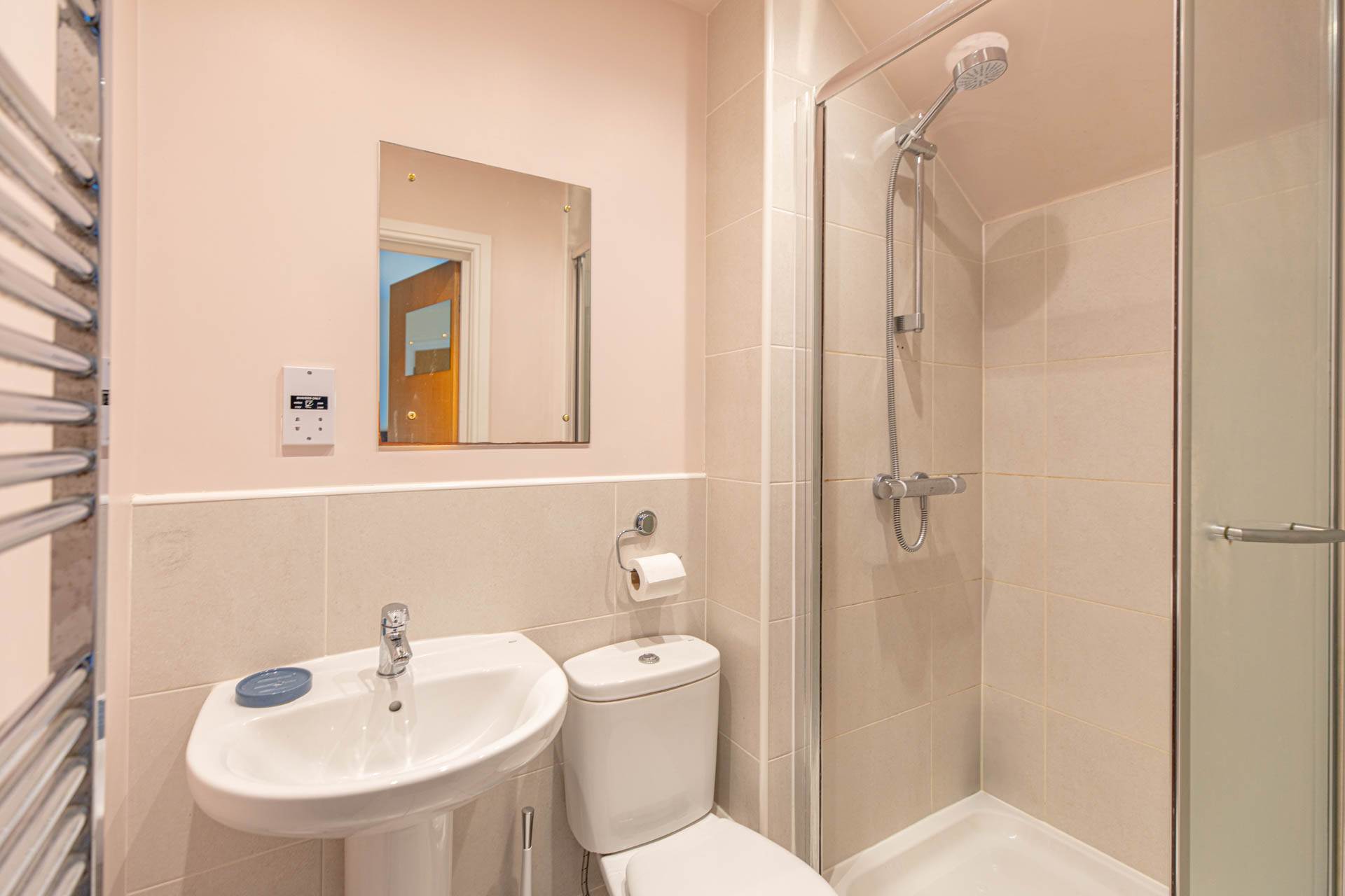 Woodlands Close, Eastcombe, Image 11