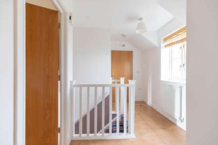 Woodlands Close, Eastcombe, Image 8