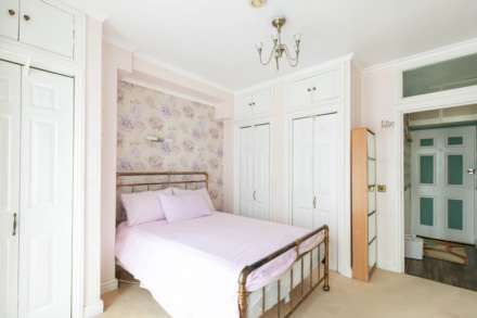 Castle Court, Castle Street, Stroud, Image 10