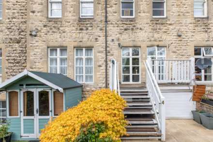 Castle Court, Castle Street, Stroud, Image 15