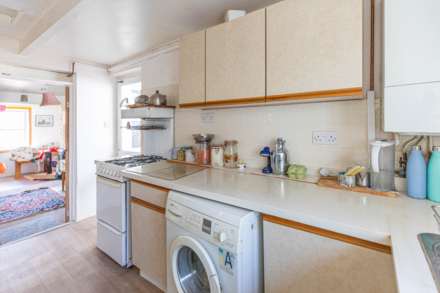 Horns Road, Stroud, Image 6