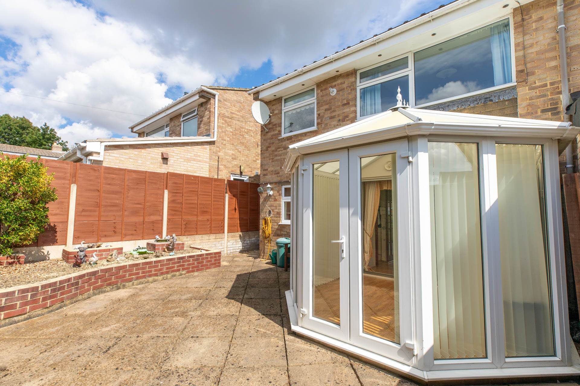 Hawthorn Rise, Stroud, Image 15