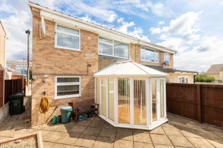 Hawthorn Rise, Stroud, Image 14