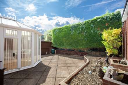 Hawthorn Rise, Stroud, Image 16